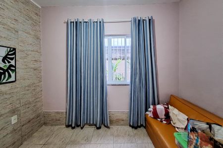 Casa à venda com 300m², 3 quartos e 3 vagas Casa à venda com 300m², 3 quartos e 3 vagasQuarto 1
