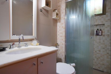Casa à venda com 95m², 3 quartos e 2 vagasBanheiro Corredor 