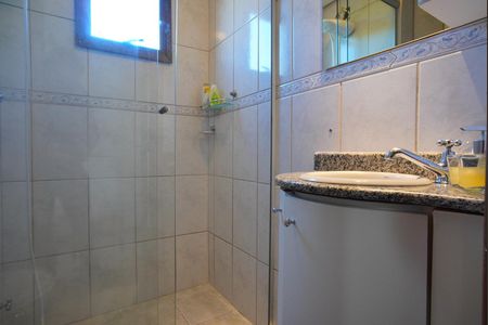 Casa à venda com 95m², 3 quartos e 2 vagasBanheiro da Suíte 