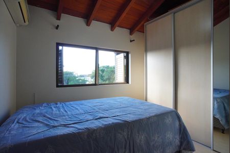 Casa à venda com 95m², 3 quartos e 2 vagasSuíte 