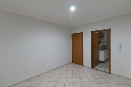 Apartamento para alugar com 65m², 2 quartos e 1 vagaSala