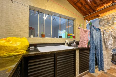 Casa à venda com 86m², 2 quartos e 2 vagas Casa à venda com 86m², 2 quartos e 2 vagasÁrea de Serviço