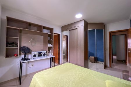 Casa à venda com 86m², 2 quartos e 2 vagas Casa à venda com 86m², 2 quartos e 2 vagasSuíte 1