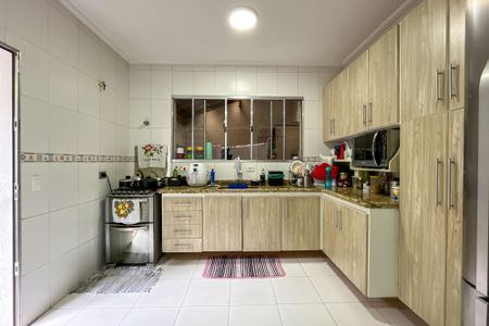 Casa à venda com 86m², 2 quartos e 2 vagas Casa à venda com 86m², 2 quartos e 2 vagasCozinha