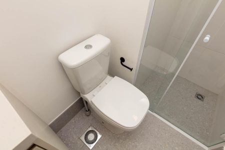 Studio para alugar com 29m², 1 quarto e sem vaga Studio para alugar com 29m², 1 quarto e sem vagaBanheiro