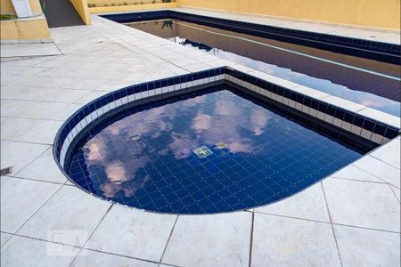 Casa de condomínio à venda com 84m², 3 quartos e 2 vagas Casa de condomínio à venda com 84m², 3 quartos e 2 vagasÁrea comum - Piscina