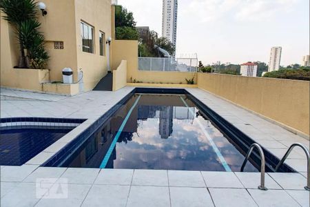 Casa de condomínio à venda com 84m², 3 quartos e 2 vagas Casa de condomínio à venda com 84m², 3 quartos e 2 vagasÁrea comum - Piscina
