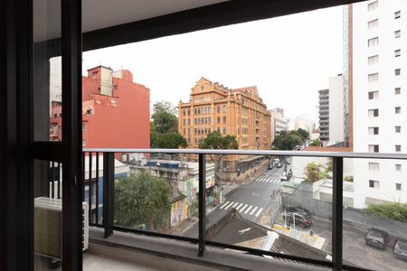 Studio para alugar com 33m², 1 quarto e sem vaga Studio para alugar com 33m², 1 quarto e sem vagaVaranda do Studio