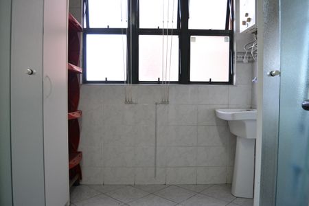 Apartamento à venda com 80m², 3 quartos e 2 vagasLavanderia