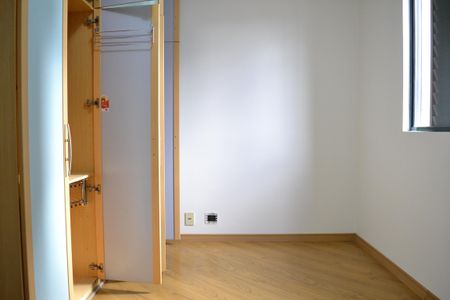 Apartamento à venda com 80m², 3 quartos e 2 vagasQuarto