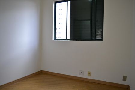 Apartamento à venda com 80m², 3 quartos e 2 vagasQuarto 2