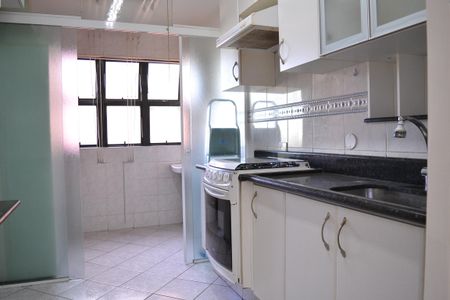 Apartamento à venda com 80m², 3 quartos e 2 vagasCozinha