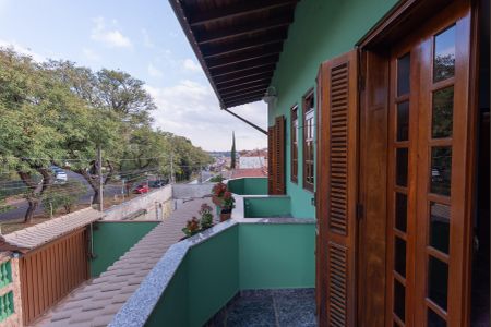 Casa à venda com 359m², 3 quartos e 5 vagas Casa à venda com 359m², 3 quartos e 5 vagasSacada da Suíte