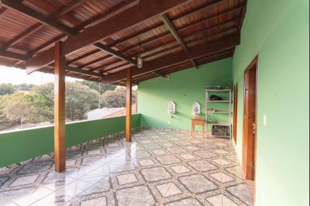 Casa à venda com 359m², 3 quartos e 5 vagas Casa à venda com 359m², 3 quartos e 5 vagasÁrea Externa