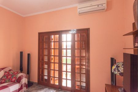 Casa à venda com 359m², 3 quartos e 5 vagas Casa à venda com 359m², 3 quartos e 5 vagasQuarto 2