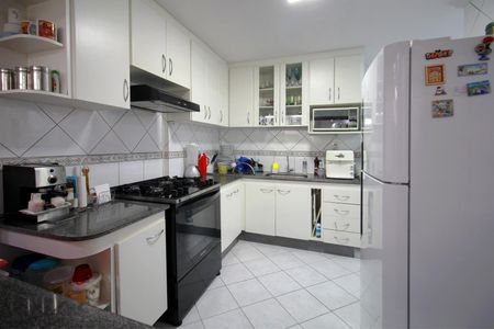 Apartamento à venda com 105m², 2 quartos e 1 vagaCozinha