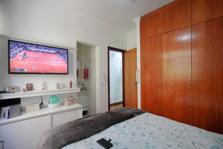 Apartamento à venda com 105m², 2 quartos e 1 vagaSuíte