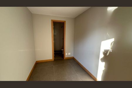 Apartamento à venda com 271m², 4 quartos e 4 vagas