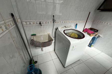 Apartamento à venda com 168m², 3 quartos e 2 vagas Apartamento à venda com 168m², 3 quartos e 2 vagasÁrea de Serviço