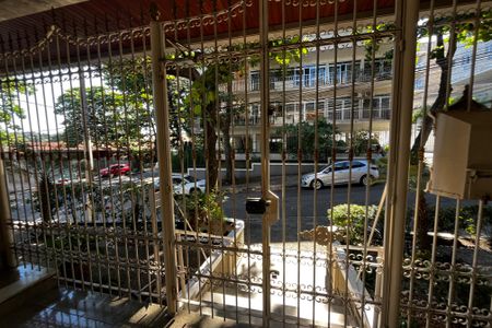 Apartamento à venda com 168m², 3 quartos e 2 vagas Apartamento à venda com 168m², 3 quartos e 2 vagasHall de entrada