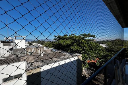 Apartamento à venda com 168m², 3 quartos e 2 vagas Apartamento à venda com 168m², 3 quartos e 2 vagasVaranda