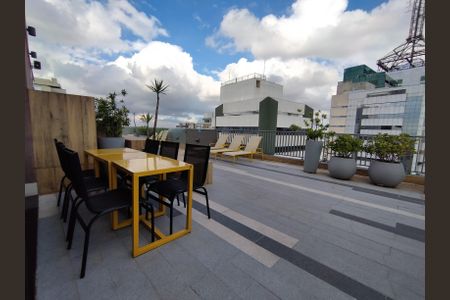 Apartamento à venda com 24m², 1 quarto e sem vagaÁrea comum - Piscina