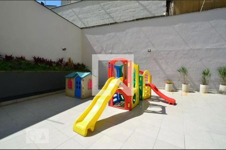 Apartamento à venda com 50m², 2 quartos e 1 vaga Apartamento à venda com 50m², 2 quartos e 1 vagaÁrea comum - Playground