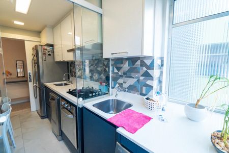 Apartamento à venda com 50m², 2 quartos e 1 vaga Apartamento à venda com 50m², 2 quartos e 1 vagaCozinha e Área de Serviço