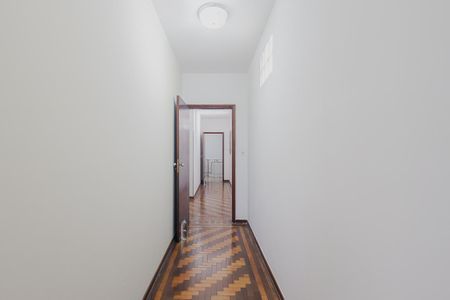 Casa à venda com 354m², 3 quartos e 8 vagasSuíte