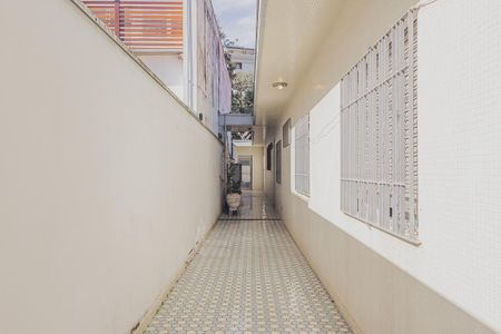 Casa à venda com 354m², 3 quartos e 8 vagasEntrada