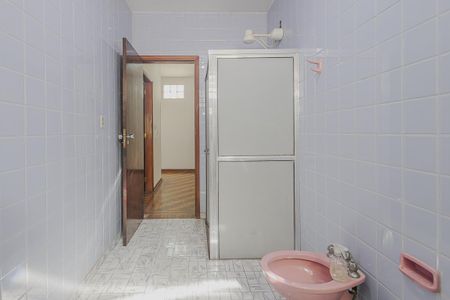 Casa à venda com 354m², 3 quartos e 8 vagasBanheiro