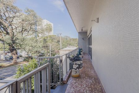 Casa à venda com 354m², 3 quartos e 8 vagasEntrada