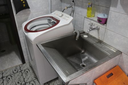 Casa à venda com 100m², 2 quartos e 1 vagaÁrea de Serviço