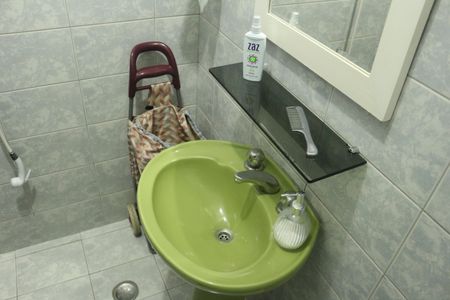 Casa à venda com 100m², 2 quartos e 1 vagaBanheiro 1