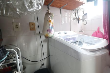 Apartamento à venda com 64m², 2 quartos e 1 vagaCozinha e Área de Serviço