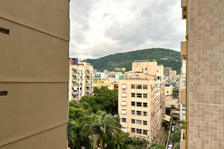 Apartamento à venda com 90m², 3 quartos e 1 vaga Apartamento à venda com 90m², 3 quartos e 1 vagaVista