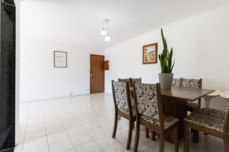 Apartamento à venda com 90m², 3 quartos e 1 vaga Apartamento à venda com 90m², 3 quartos e 1 vagaSala