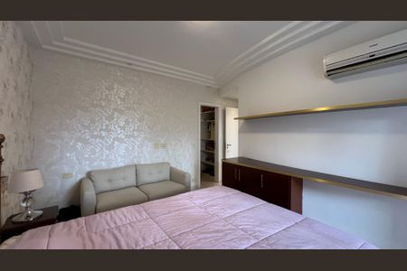 Apartamento à venda com 218m², 4 quartos e 3 vagasSuíte 3