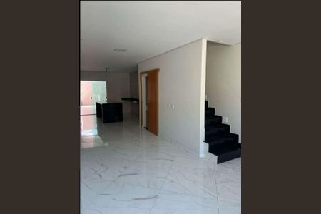Casa à venda com 200m², 3 quartos e 2 vagas