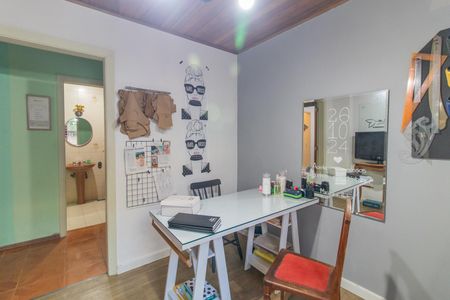 Casa à venda com 129m², 5 quartos e 4 vagas Casa à venda com 129m², 5 quartos e 4 vagasQuarto 2