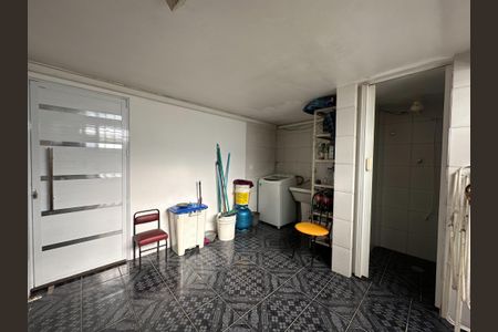 Casa à venda com 120m², 2 quartos e 1 vagaÁrea de Serviço