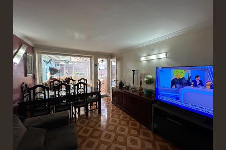 Casa à venda com 120m², 2 quartos e 1 vagaSala