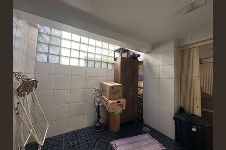 Casa à venda com 120m², 2 quartos e 1 vagaÁrea de Serviço