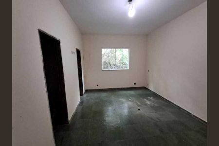 Casa de condomínio à venda com 297m², 3 quartos e 4 vagas