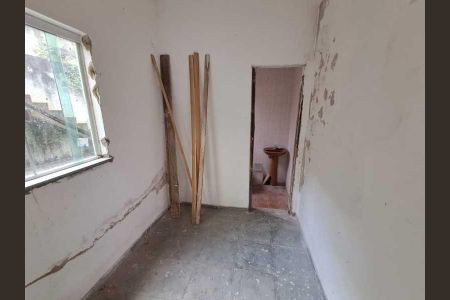 Casa de condomínio à venda com 297m², 3 quartos e 4 vagas