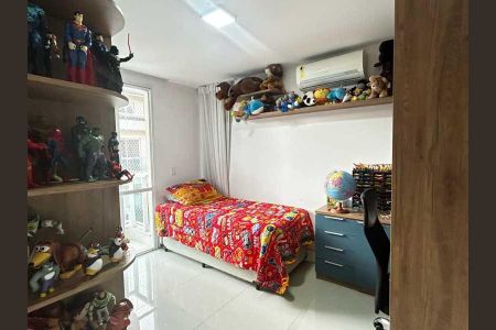 Casa de condomínio à venda com 209m², 5 quartos e 2 vagas
