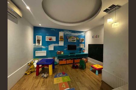 Casa de condomínio à venda com 209m², 5 quartos e 2 vagas