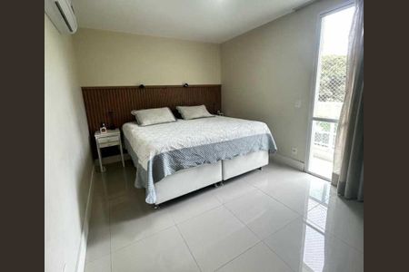 Casa de condomínio à venda com 209m², 5 quartos e 2 vagas