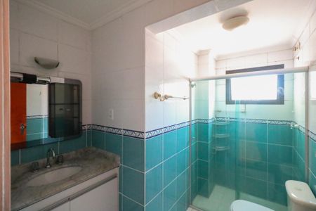 Apartamento à venda com 95m², 3 quartos e 2 vagas Apartamento à venda com 95m², 3 quartos e 2 vagasBanheiro da Suíte