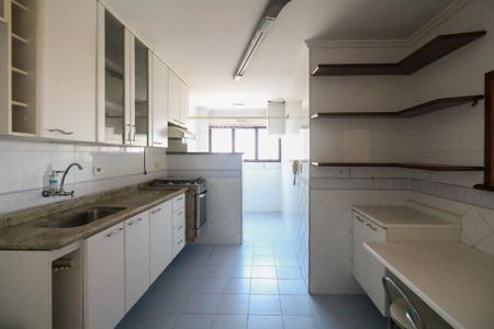 Apartamento à venda com 95m², 3 quartos e 2 vagas Apartamento à venda com 95m², 3 quartos e 2 vagasCozinha